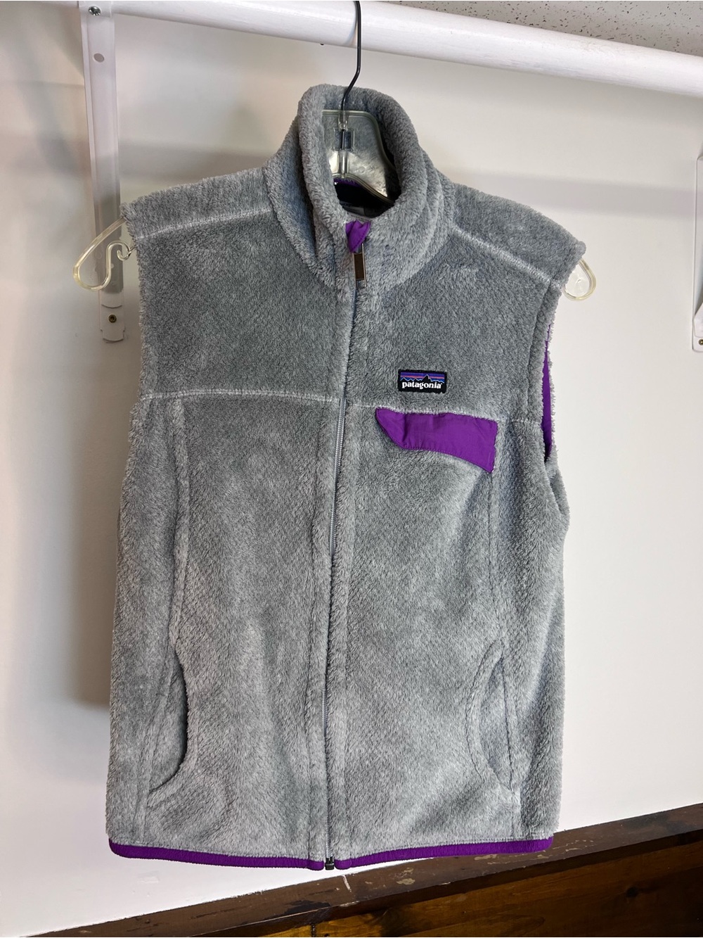 Patagonia Gray Fleece Vest with Purple Trim- M